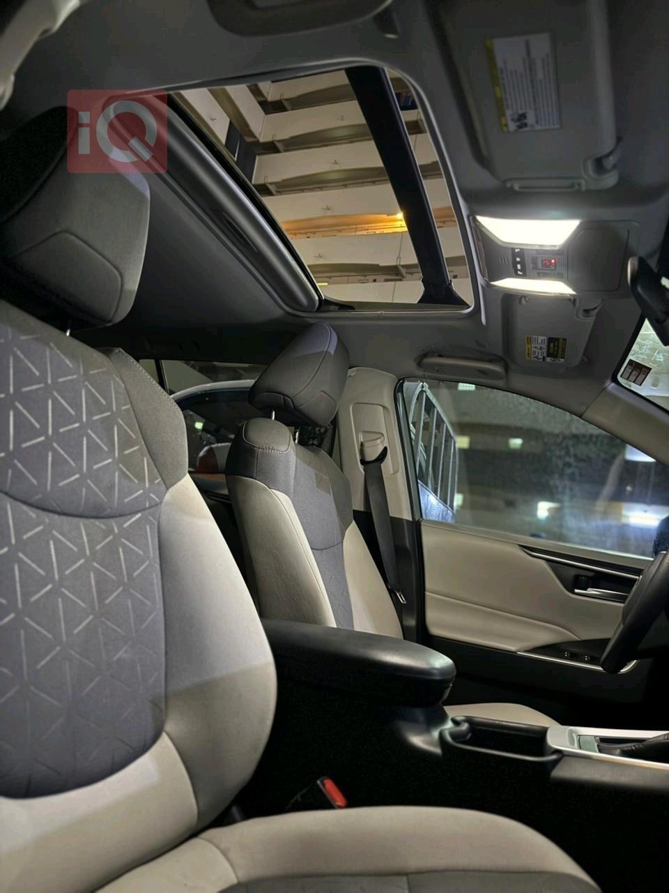 تويوتا راف 4